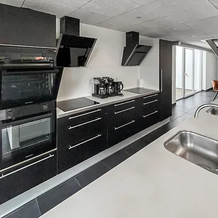 In With Sauna 別荘 *