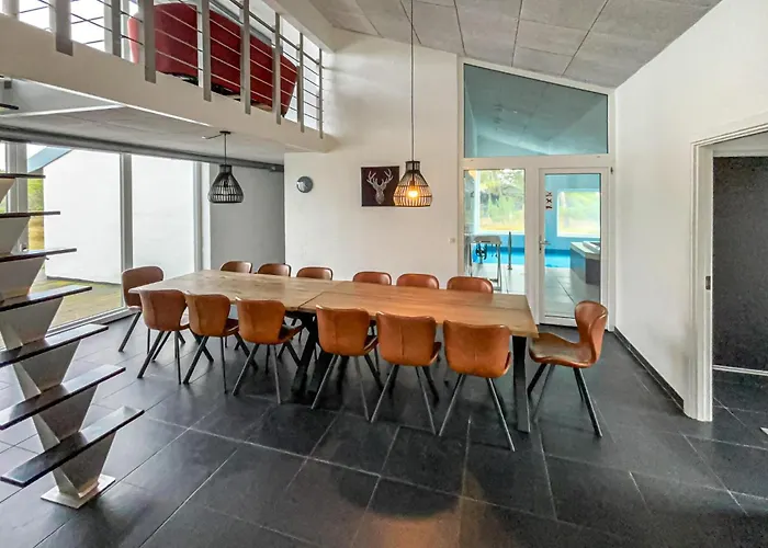 بيت للعطل In With Sauna *